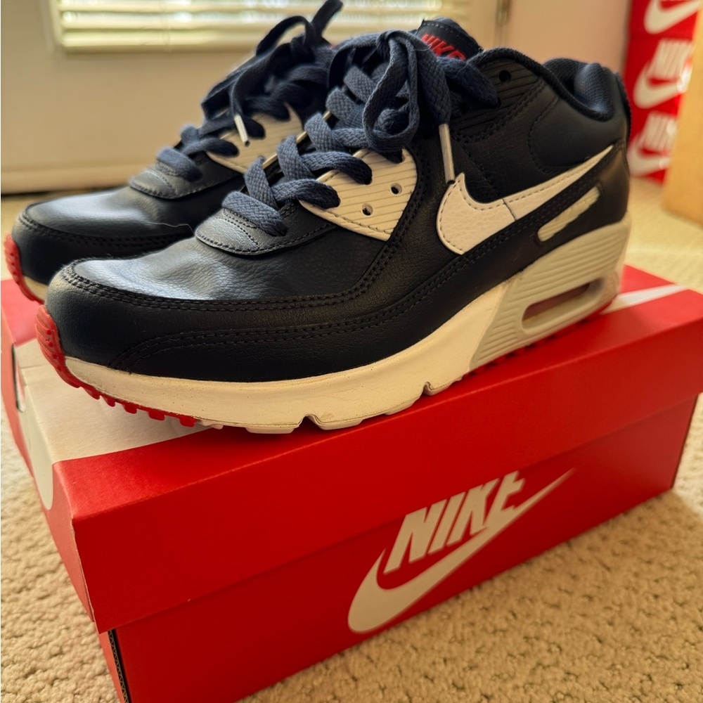 Nike Kids Air Max Sneakers - Navy and White size 5.5 Youth